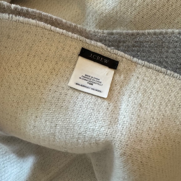 Jcrew Scarf/Wrap - Picture 2 of 2